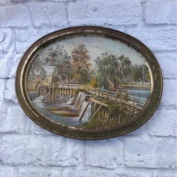 Cottage Core Vintage Trays Pair - Picture 4 of 8